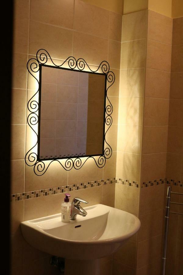 Bnb Del Nilo Apartment Montesilvano Bagian luar foto